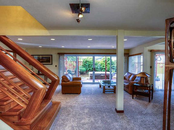 5th image of 2041 Bordeaux Ln