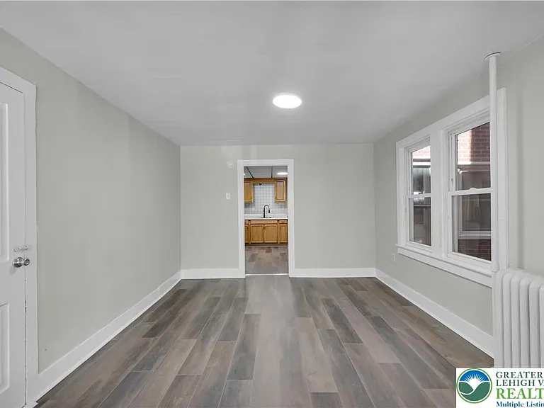 265-267 E Bertsch St #5 — Photo 18