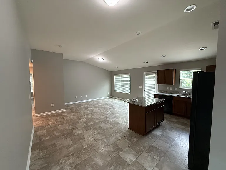 141 Butler Knoll Ct — Photo 21