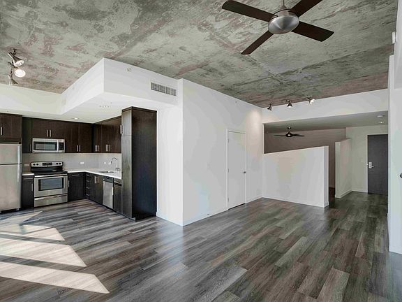 4th image of 801 S Hope St APT 503