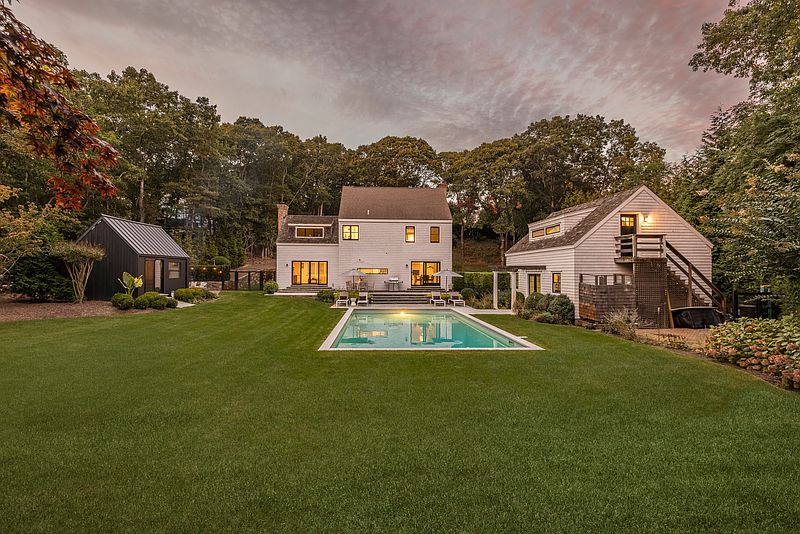 24 Rolling Hill Ct E, Sag Harbor, NY 11963 | Out East
