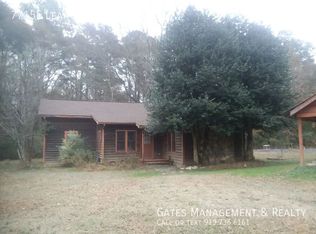7715 Leak Ln E, Chapel Hill, NC 27516
