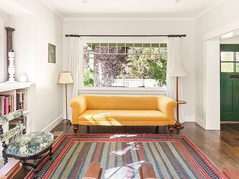 2102 N Bronson Ave — Photo 12