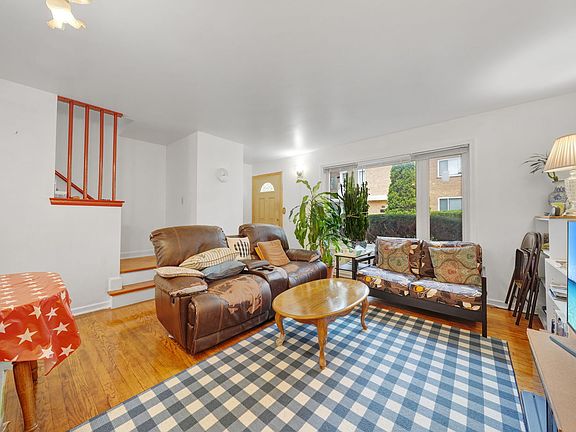 2nd image of 4925 Carol St #D