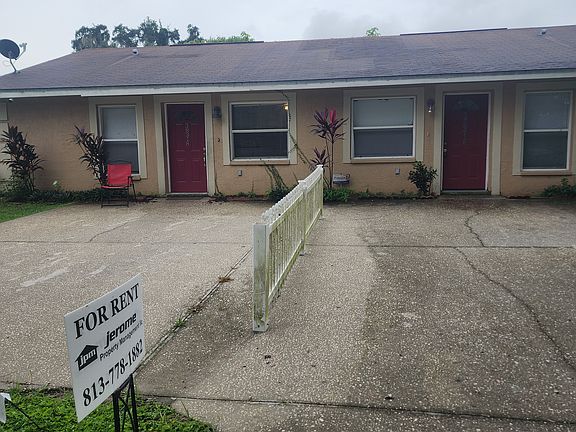 3rd image of 38316 Hampton Ave