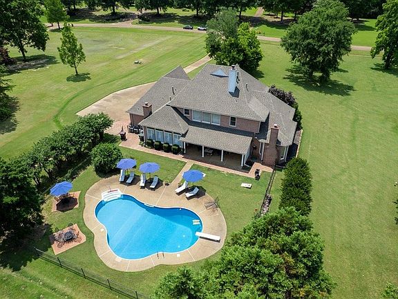 3rd image of 990 Snowden Farm Rd
