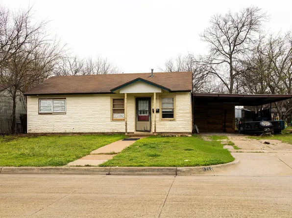 1712 Glenn Dr, Blue Mound, TX 76131
