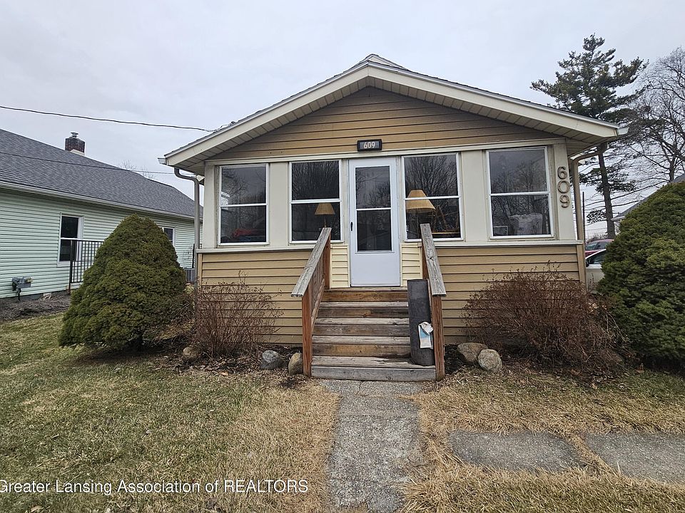 1st image of 609 S Rosemary St