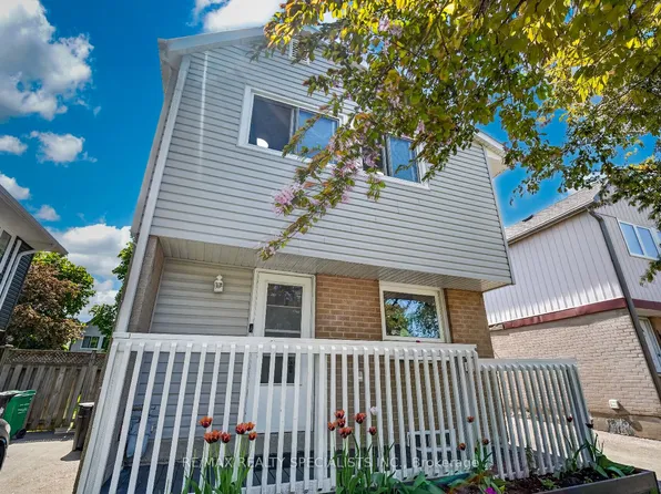 13 Hernon Ct, Brampton, ON L6S 2B9