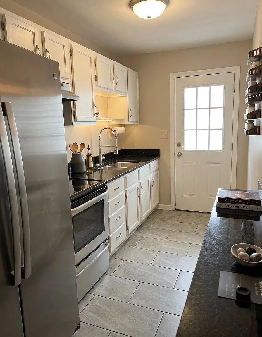 2 bed, 900 sqft, $1,650 — Photo 4