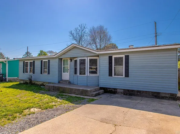 1805 Kelly Dr, Jacksonville, AR 72076