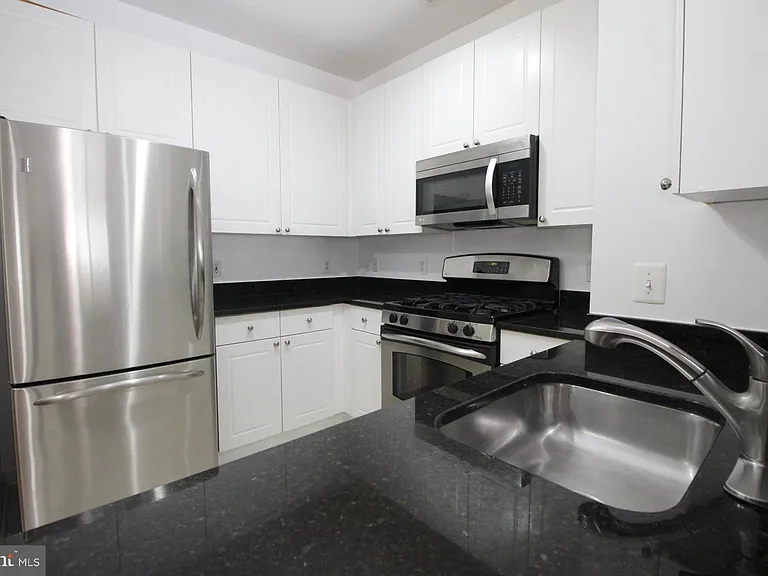 2791 Centerboro Dr #274 — Photo 9