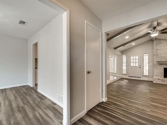 3rd image of 6332 Fountain St