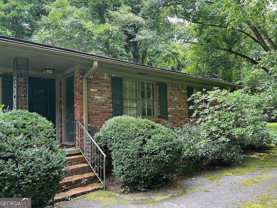 2nd image of 129 Parkside Cir #3