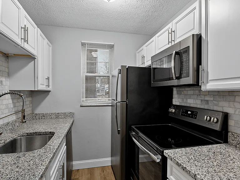 Spacious Kitchen