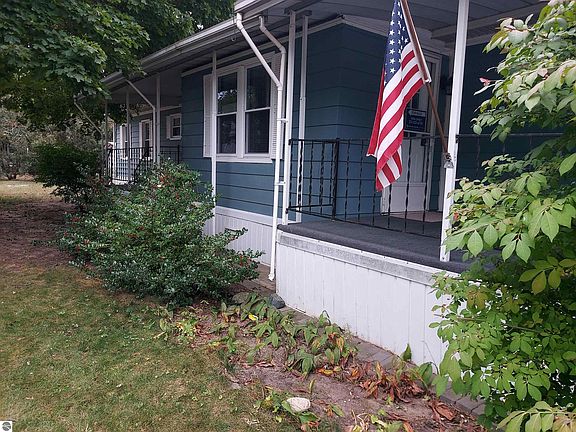 2nd image of 2780 Frank St