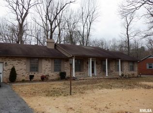 9 White Oak Ln, Metropolis, IL 62960