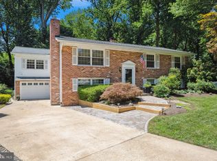 1128 Mainsail Dr, Annapolis, MD 21403