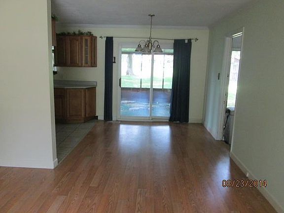 5th image of 7634 Cynthia Dr