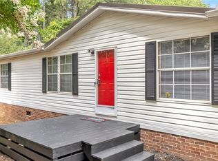 105 Sorrel Ln, Six Mile, SC 29682