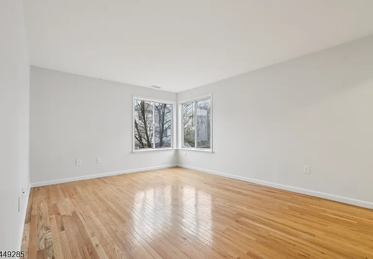 2902 Jesse Way — Photo 7