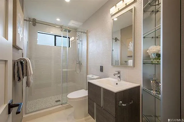 54 Watkins Ave — Photo 17