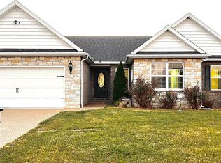 8728 Hedgewood Ct, Evansville, IN