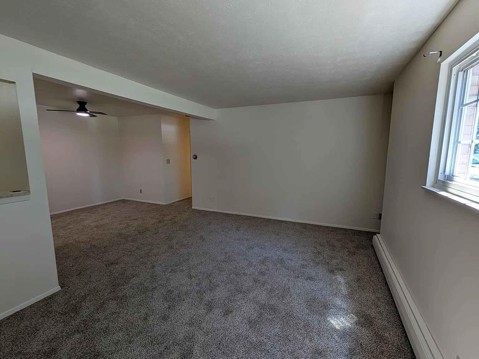 2 bed, $975 — Photo 2