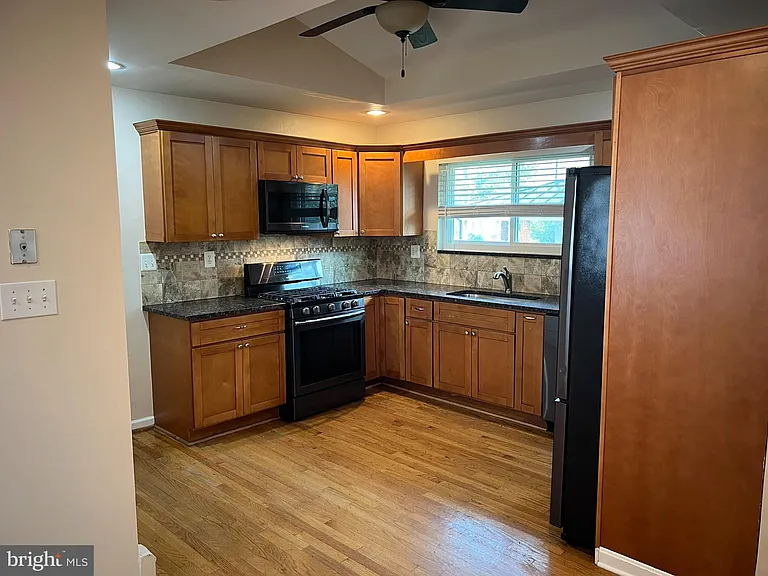 3601 S 14th St — Photo 15