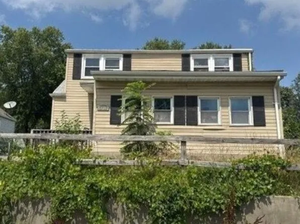 5717 Onnen Rd, Baltimore, MD 21206