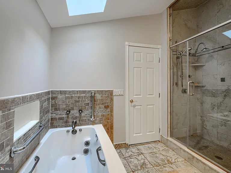 2101 Tufton Ave — Photo 40