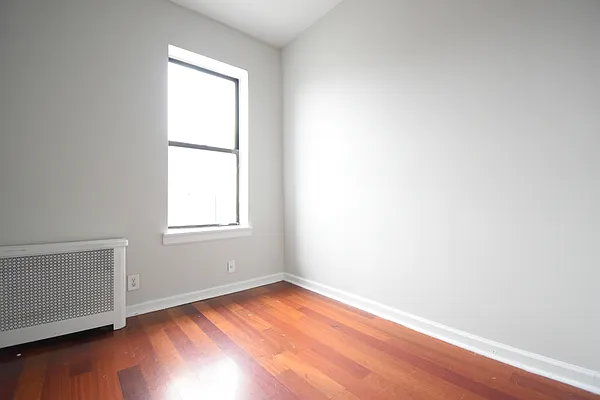 Rented by Skyward | media 33