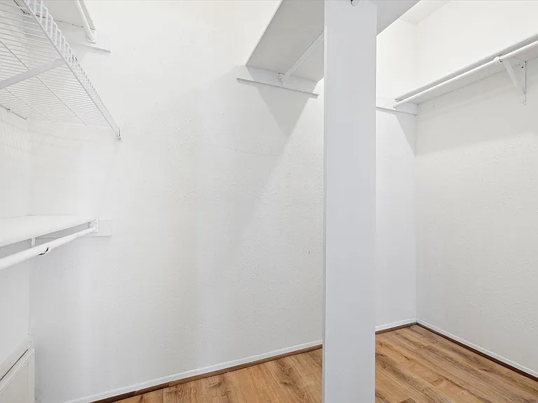 2425 Augusta Dr #7 — Photo 10