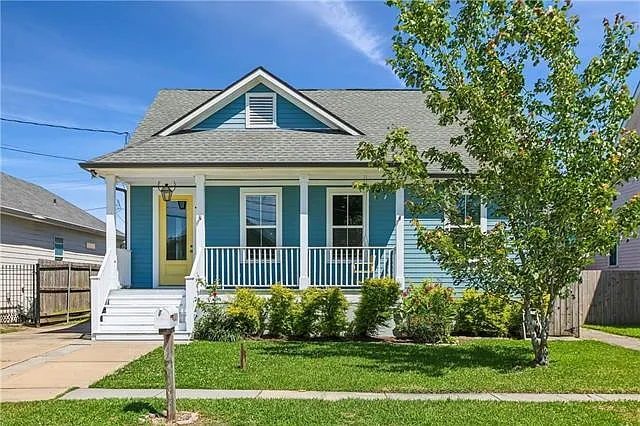 3 bed, 2.5 bath, 1750 sqft, $2,600 — Photo 2
