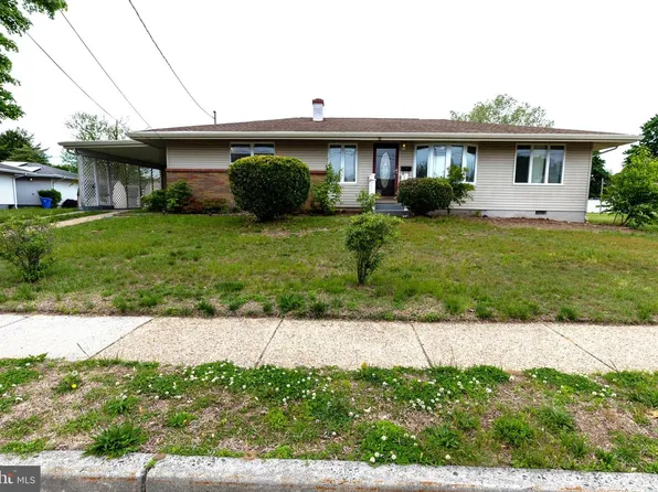 7 Lansdowne Rd, Burlington, NJ 08016