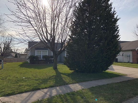 2nd image of 1919 Harvest Meadows Dr S