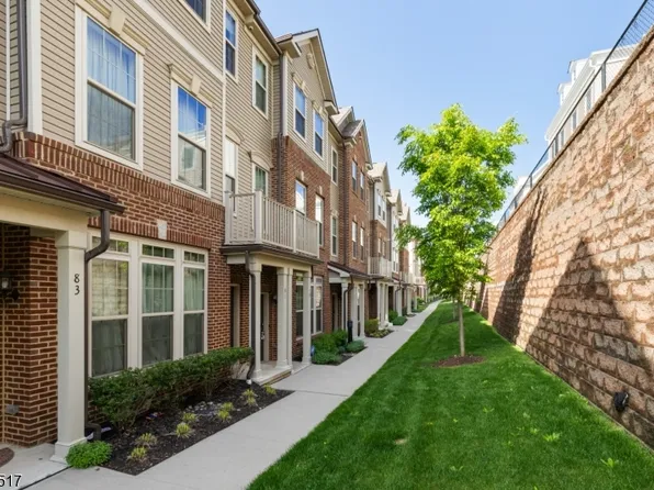 81 Arnold Dr, Wood-Ridge Boro, NJ 07075