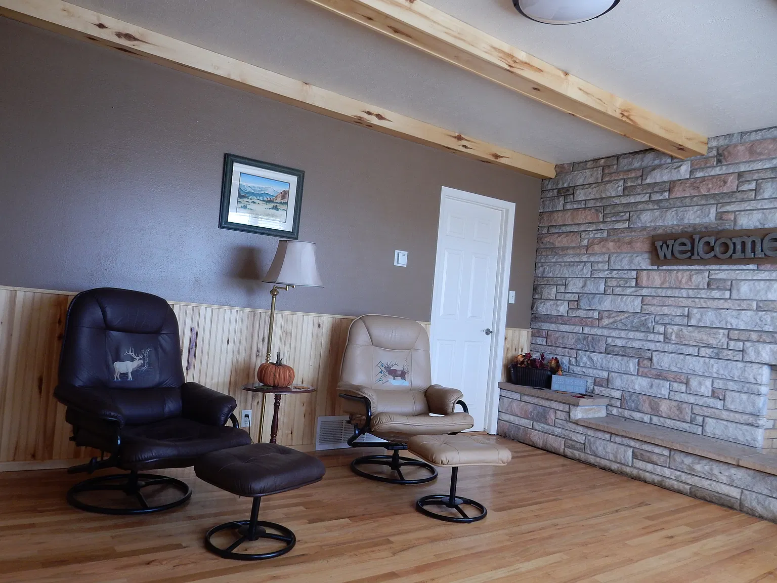 4 bed, 3608 sqft, $1,950 — Photo 2