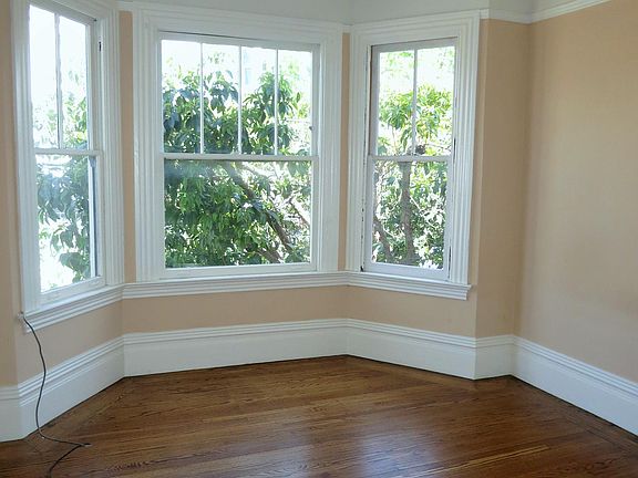 4th image of 2502 Bryant St
