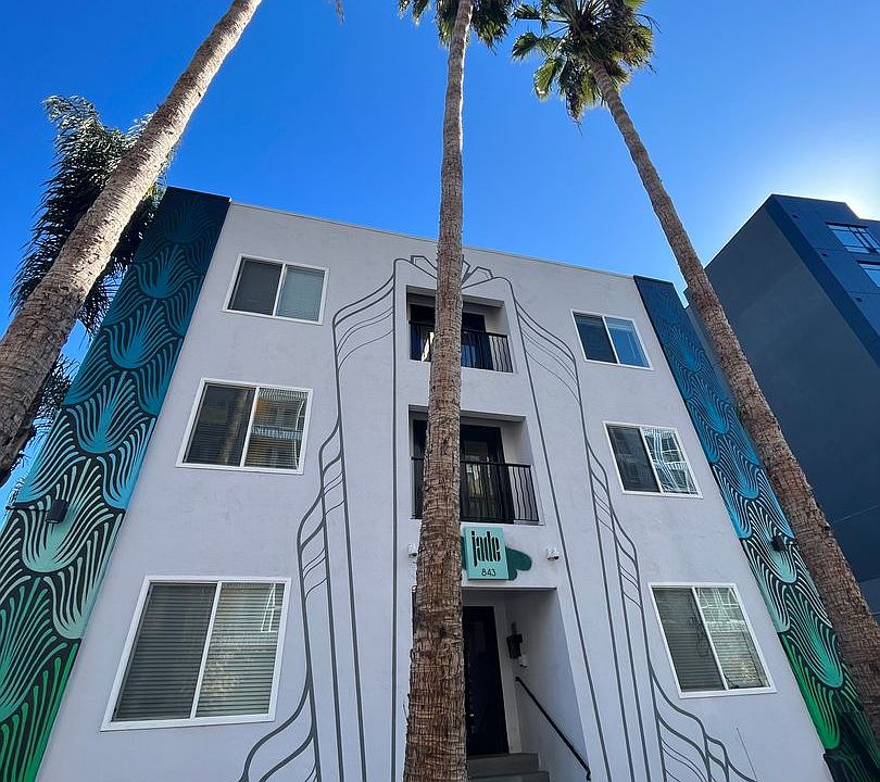 1st image of 843 13th St APT 1