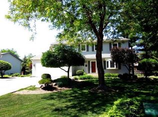 302 Parkland Oval, Brunswick, OH 44212