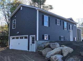 8 Arrowwood Dr, Biddeford, ME 04005