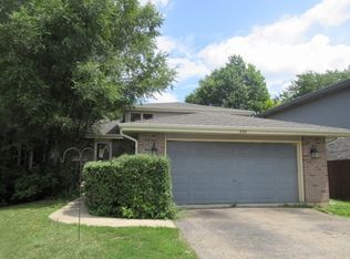 435 N Addison Rd, Addison, IL 60101