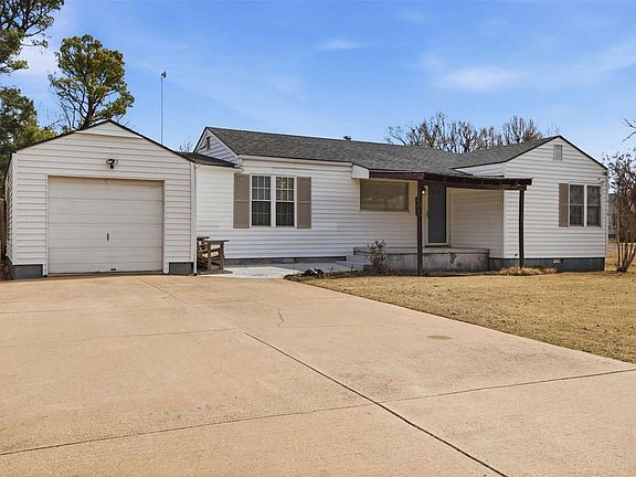 2nd image of 902 N 14th St