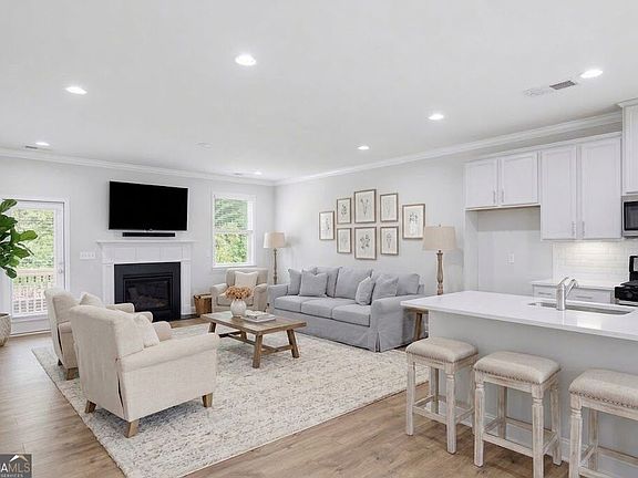 2nd image of 1637 Venture Point Way