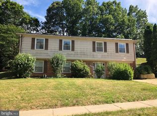 6109 Armor Dr, Clinton, MD 20735