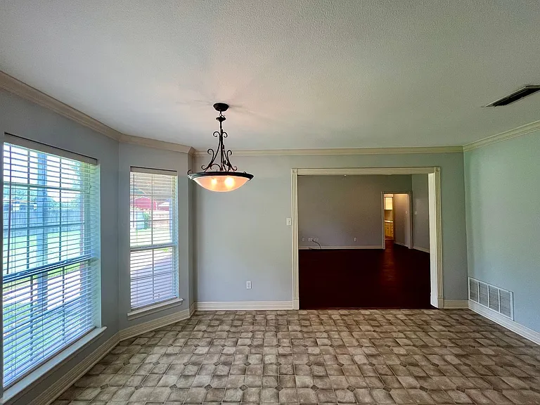 16780 Terrebonne Dr — Photo 9