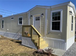 12 2nd St, Beacon Falls, CT 06403