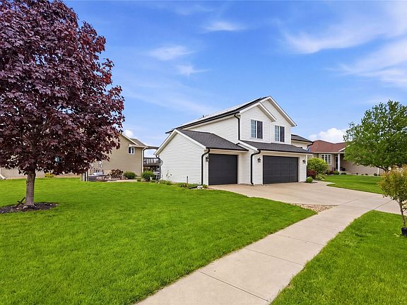 2nd image of 8417 Brighton Ct SW