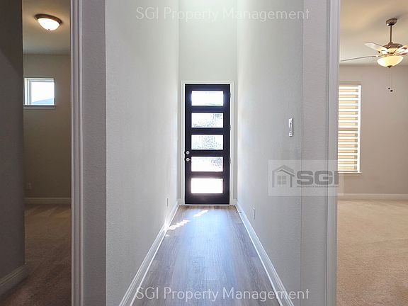 3rd image of 11518 Brompton Dr